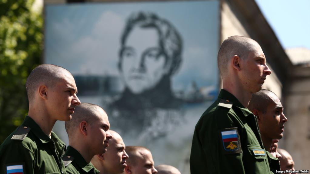 Стаття Почему крымчан заставляют служить в российской армии? Ранкове місто. Крим