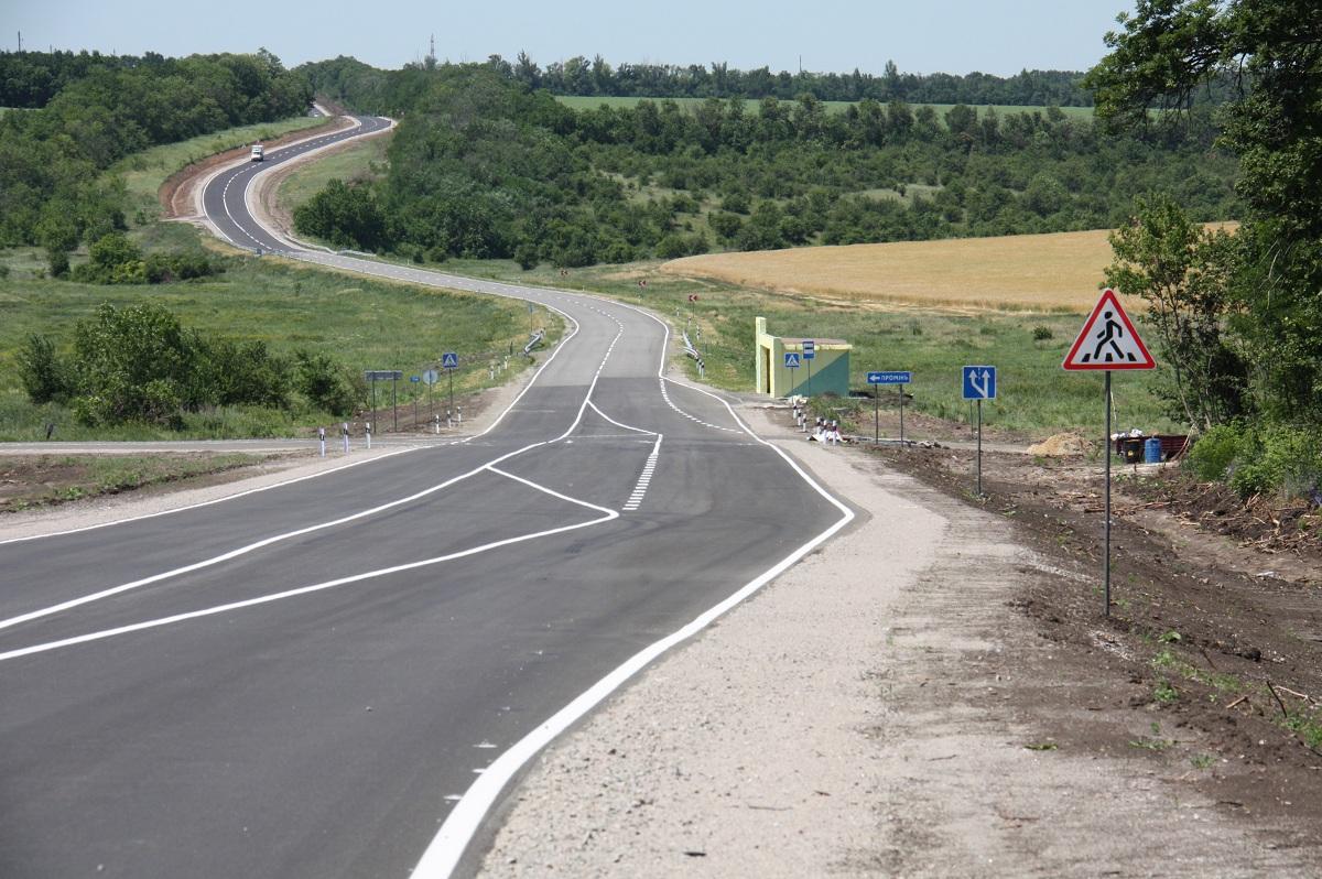 Стаття Завершується ремонт дороги Станиця-Луганська – Сєвєродонецьк (ФОТО) Ранкове місто. Крим