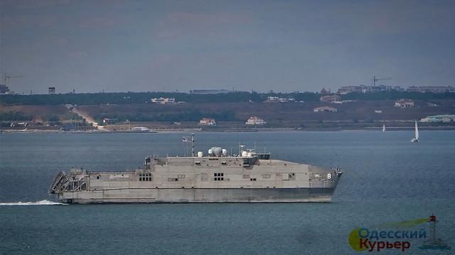 Стаття В Одессу идет американский скоростной десантный корабль Ранкове місто. Крим