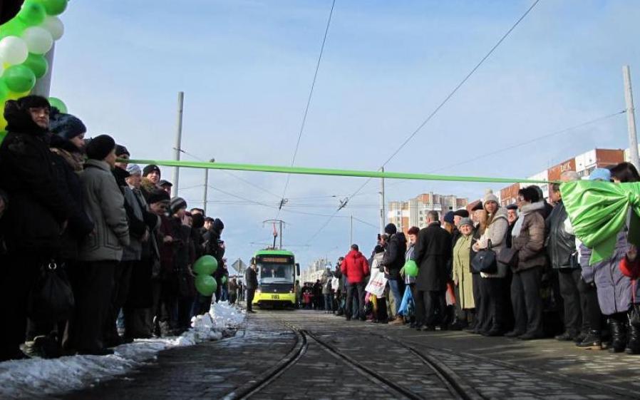 Стаття Коммунальный транспорт объявил войну маршрутчикам Ранкове місто. Крим