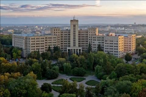 Стаття Шесть украинских университетов включили в перечень лучших ВУЗов мира Утренний город. Крим