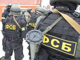 Статья К крымчанам, оформлявшим биометрический паспорт, приходят сотрудники ФСБ Утренний город. Крым
