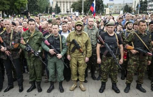 Стаття «ДНР» и «ЛНР»: вырвали с корнем из одного места, а пересаживать и не думают Ранкове місто. Крим
