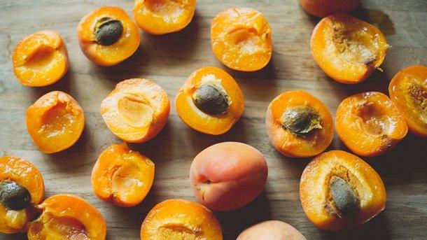 Стаття Сезон абрикоса: выбираем самые вкусные и качественные фрукты Ранкове місто. Крим
