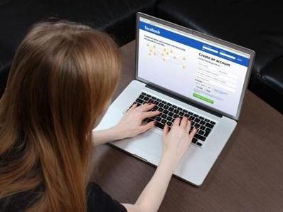Стаття Facebook «отжал» украинских пользователей у ВКонтакте Ранкове місто. Крим