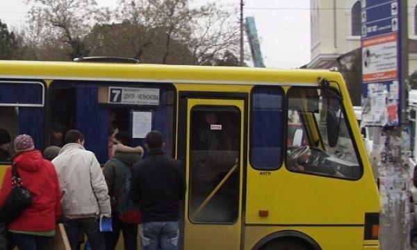 Стаття Крымские перевозчики подняли цены на междугородные маршруты Утренний город. Крим