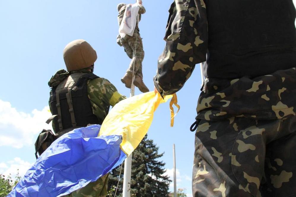 Стаття Лисичанск отмечает третью годовщину освобождения от боевиков Ранкове місто. Крим