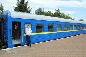 Стаття «Укрзализныця» показала обновленные вагоны Ранкове місто. Крим