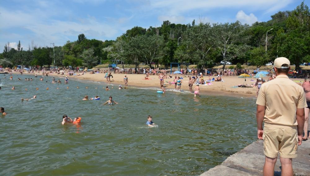 Стаття Пляжи Мариуполя снова начали привлекать туристов со всей Украины Ранкове місто. Крим
