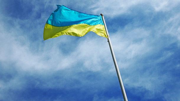 Стаття В Луганске боевики задержали подростков за поднятие флага Украины Ранкове місто. Крим
