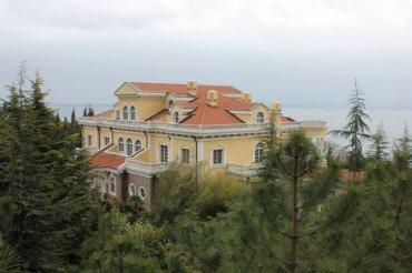 Стаття Вилла Януковича в Крыму досталась друзьям Путина Ранкове місто. Крим