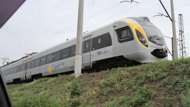 Стаття Поезда из Украины в Польшу изменят раписание Ранкове місто. Крим
