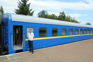 Стаття С кофеваркой и ваккумными туалетами: новые пассажирские вагоны отправляются в рейс Ранкове місто. Крим