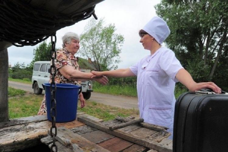 Стаття Оккупанты Крыма не знают, как заманить врачей в сельскую глубинку Утренний город. Крим