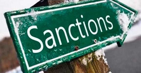 Стаття В Севастополь обещают привести «за руку» крупные торговые сети – под санкции Ранкове місто. Крим