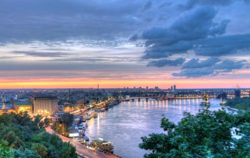 Статья «Забудьте о Берлине»: австралийцы назвали Киев самым крутым городом Европы Утренний город. Крым