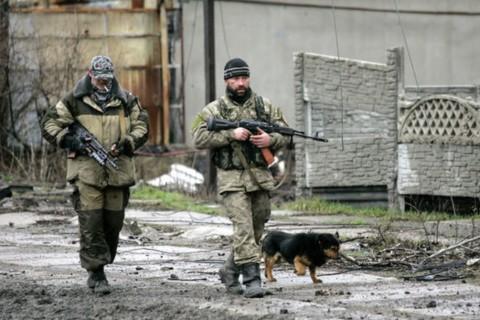 Стаття Жители оккупированных Пикуз требуют от боевиков покинуть населенный пункт Ранкове місто. Крим