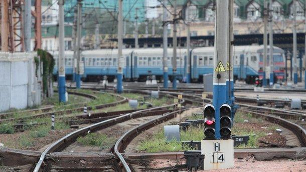 Стаття «Укрзализныця» запускает новый поезд через всю Украину Ранкове місто. Крим