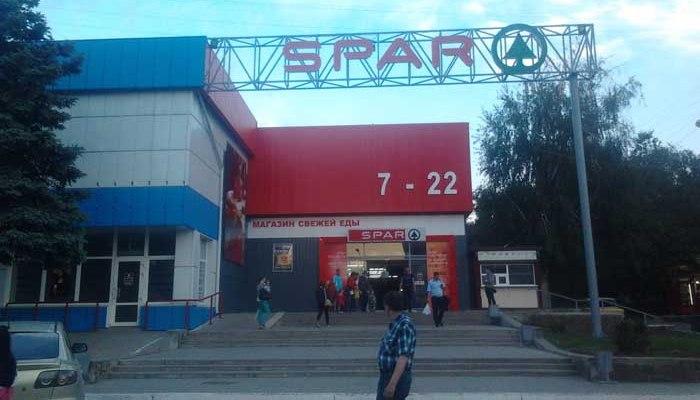 Стаття В «процветающей республике» закончились деньги: в Луганске хотели обложить «данью» супермаркеты Spar Ранкове місто. Крим