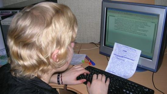 Стаття Школьники из ОРДЛО смогут учить украинский язык онлайн Ранкове місто. Крим
