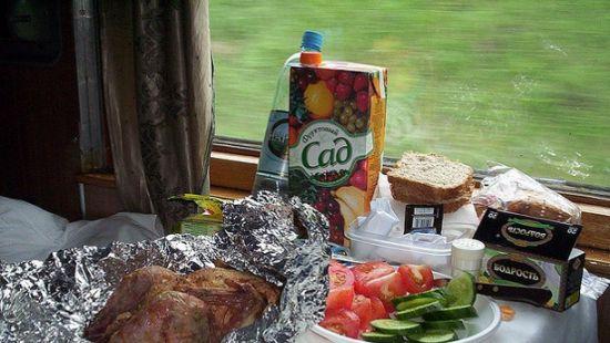 Стаття Украинцев будут кормить в ночных поездах Ранкове місто. Крим