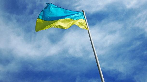 Стаття Стало известно об убийстве в Крыму активиста из-за флага Украины Утренний город. Крим