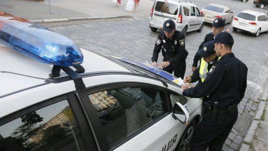 Стаття Как изменятся правила общения водителя авто и полицейского? Ранкове місто. Крим