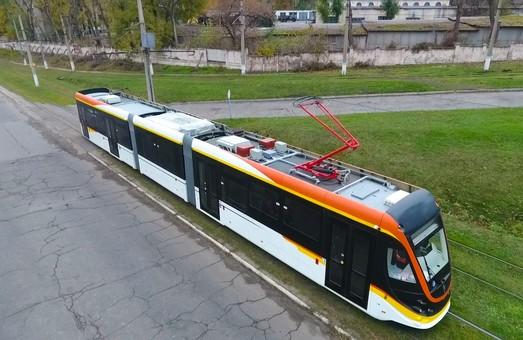 Стаття Новый трамвай от одесско-днепровской компании успешно испытали в Каменском (ФОТО) Ранкове місто. Крим
