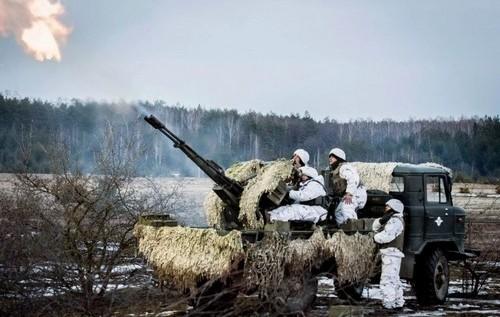 Стаття За систематические провокации и обстрелы наших позиций: ВСУ провели массивную военную операцию Ранкове місто. Крим