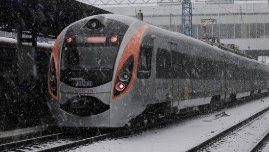 Стаття Между Киевом и Тернополем курсирует новый скоростной поезд Ранкове місто. Крим