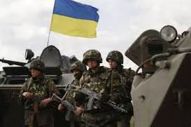 Стаття Обстрел Новолуганского: военные помогают восстанавливать школу Ранкове місто. Крим
