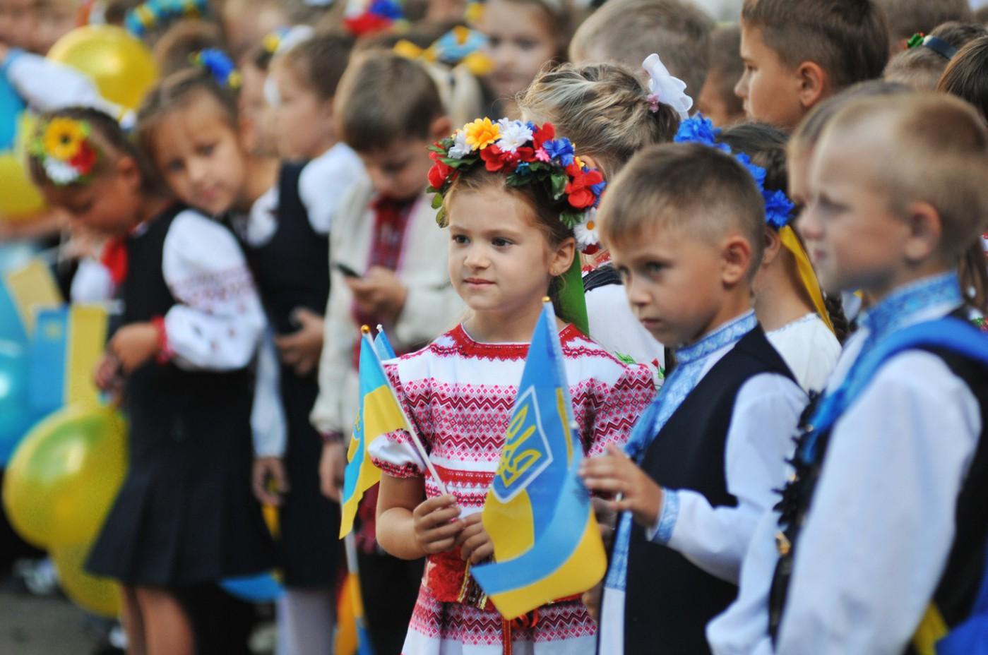 Стаття Где в школах Украины преподают на русском языке? Ранкове місто. Крим