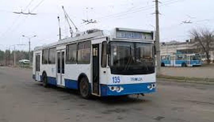 Стаття В троллейбусах Северодонецка билет можно оплатить через смартфон Ранкове місто. Крим