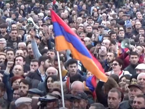 Стаття Лидер протестов в Армении объявил о начале бархатной революции в стране Ранкове місто. Крим