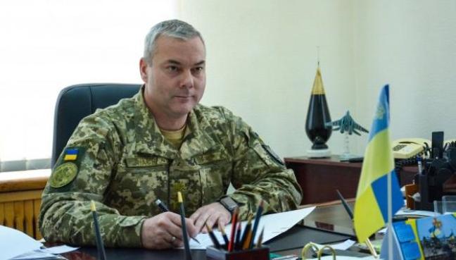 Стаття Объединенные силы имеют полномочия уничтожать противника на Донбассе Ранкове місто. Крим