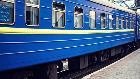 Стаття На Троицу из Киева назначены дополнительные поезда Ранкове місто. Крим