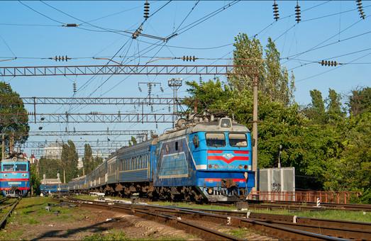 Стаття Укрзализныця назначила дополнительный поезд из Одессы на Троицу Ранкове місто. Крим