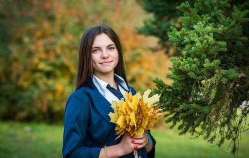 Стаття Под прифронтовым Торецком снаряд боевиков убил 15-летнюю девочку.... (ФОТО) Ранкове місто. Крим
