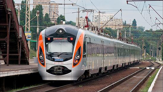Стаття «Укрзализныця» пустит дополнительные поезда ко Дню Независимости Ранкове місто. Крим