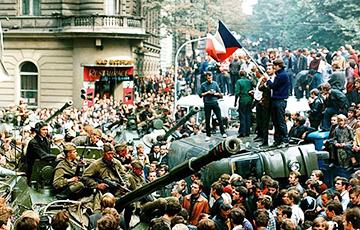 Стаття Неизвестные детали о советском вторжении в Чехословакию Ранкове місто. Крим