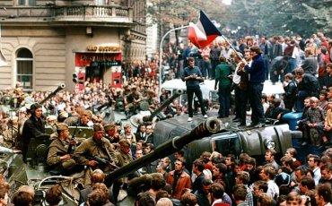 Стаття Парламент Чехии признал события 1968 года оккупацией Ранкове місто. Крим
