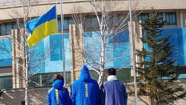 Стаття Дончане: «При виде нашего флага испытываем странные эмоции – счастье и боль одновременно» Ранкове місто. Крим
