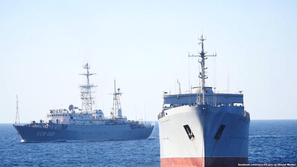 Статья Для чего Украина провела военные корабли в Азовское море? Утренний город. Крым