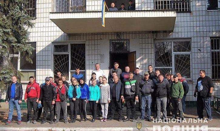 Стаття Поліцейські Мар’їнки розпочали ремонтні роботи адмінбудівлі, у яку вони планують передислокуватися Ранкове місто. Крим
