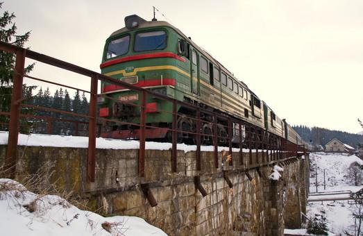 Стаття Из Одессы в Ужгород и Львов на новогодние праздники будут курсировать дополнительные поезда Ранкове місто. Крим