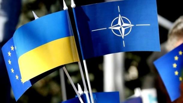 Стаття Украина на пути в ЕС и НАТО: Какие изменения в Конституцию вступили в силу? Ранкове місто. Крим