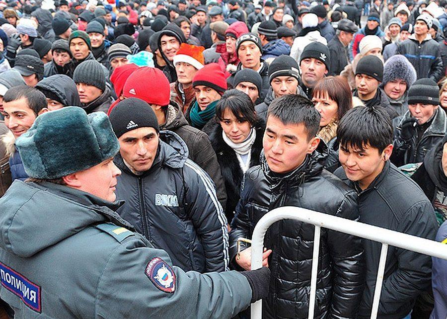 Стаття Раньше лидером по числу мигрантов в Россию была Украина, а с 2018 года — Таджикистан Ранкове місто. Крим