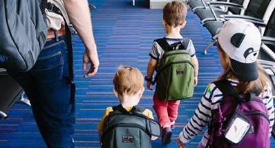 Стаття Выезд ребенка за границу: какие правила действуют в 2019 году? Ранкове місто. Крим