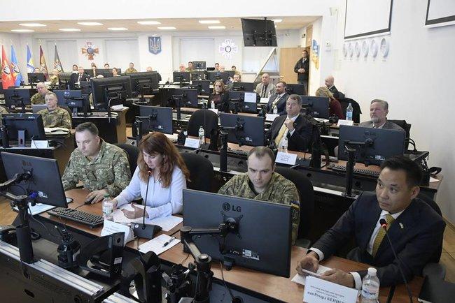 Стаття США передали Украине новое IT-оборудование для Генштаба ВСУ Ранкове місто. Крим