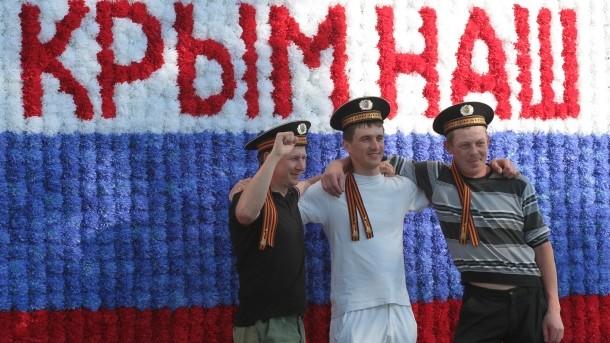 Статья Зачем Крым заселяют россиянами? Утренний город. Крым